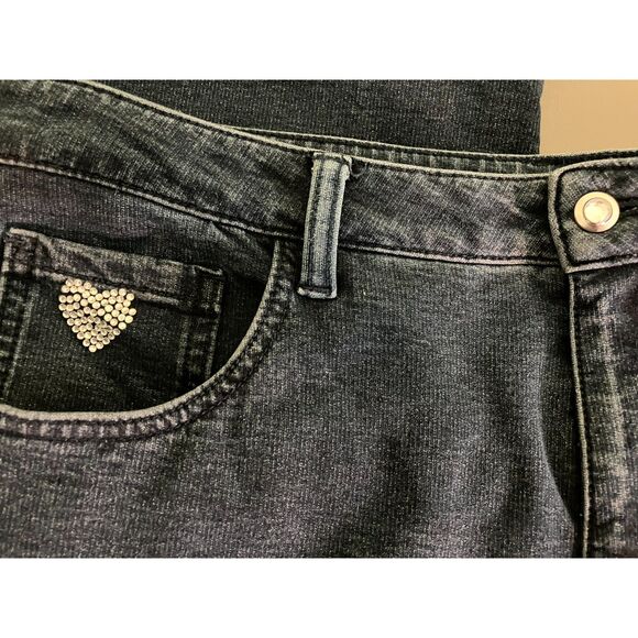 Dream Jeannes by Quaker Factory high rise straight leg comfort jeans - Picture 4 of 11